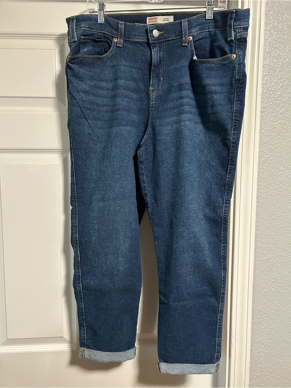 Levi Strauss Signature Classic Dark Wash Women’s Boyfriend Jean  Straight Fit